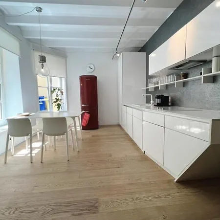 Konventna In Heart, Designed, Spacious *